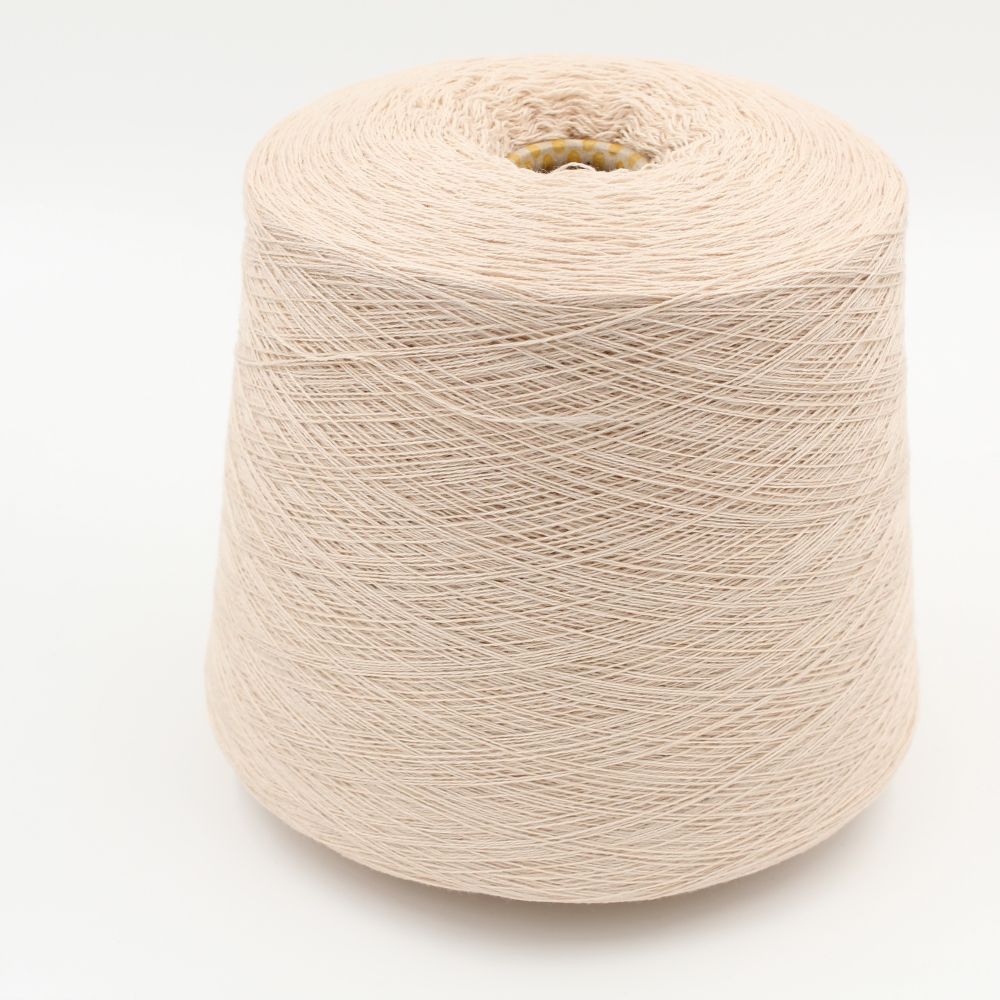 2/28 70% extrafine merino 30% cashmere light beige on cone 540 gr