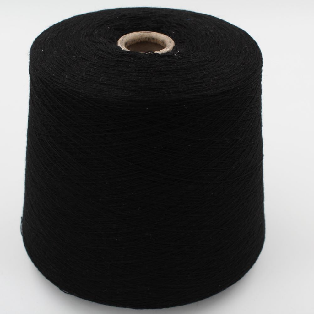 2/28 70% merino extrafine 30% cashmere colore nero rocca 560 gr