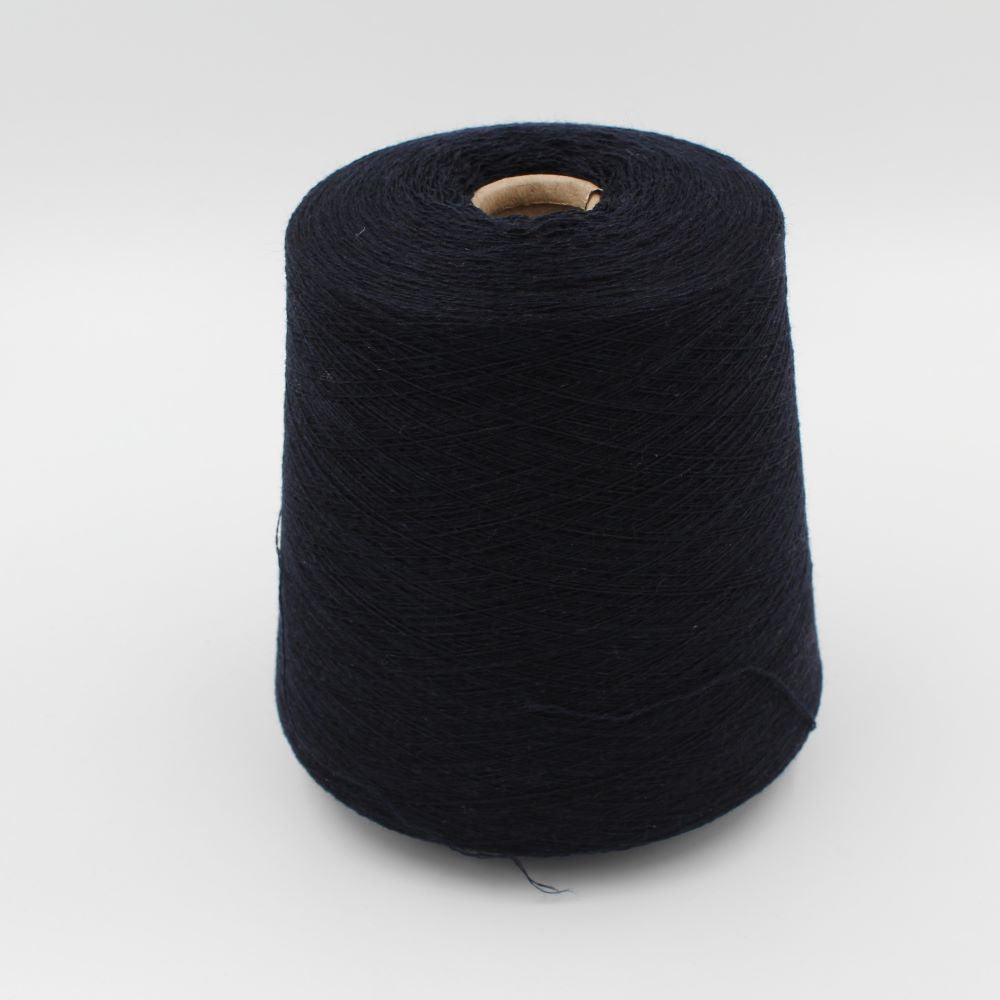Machine spun yarn 2/30 70% extrafine merino 30% cashmere rococo blue 530 gr