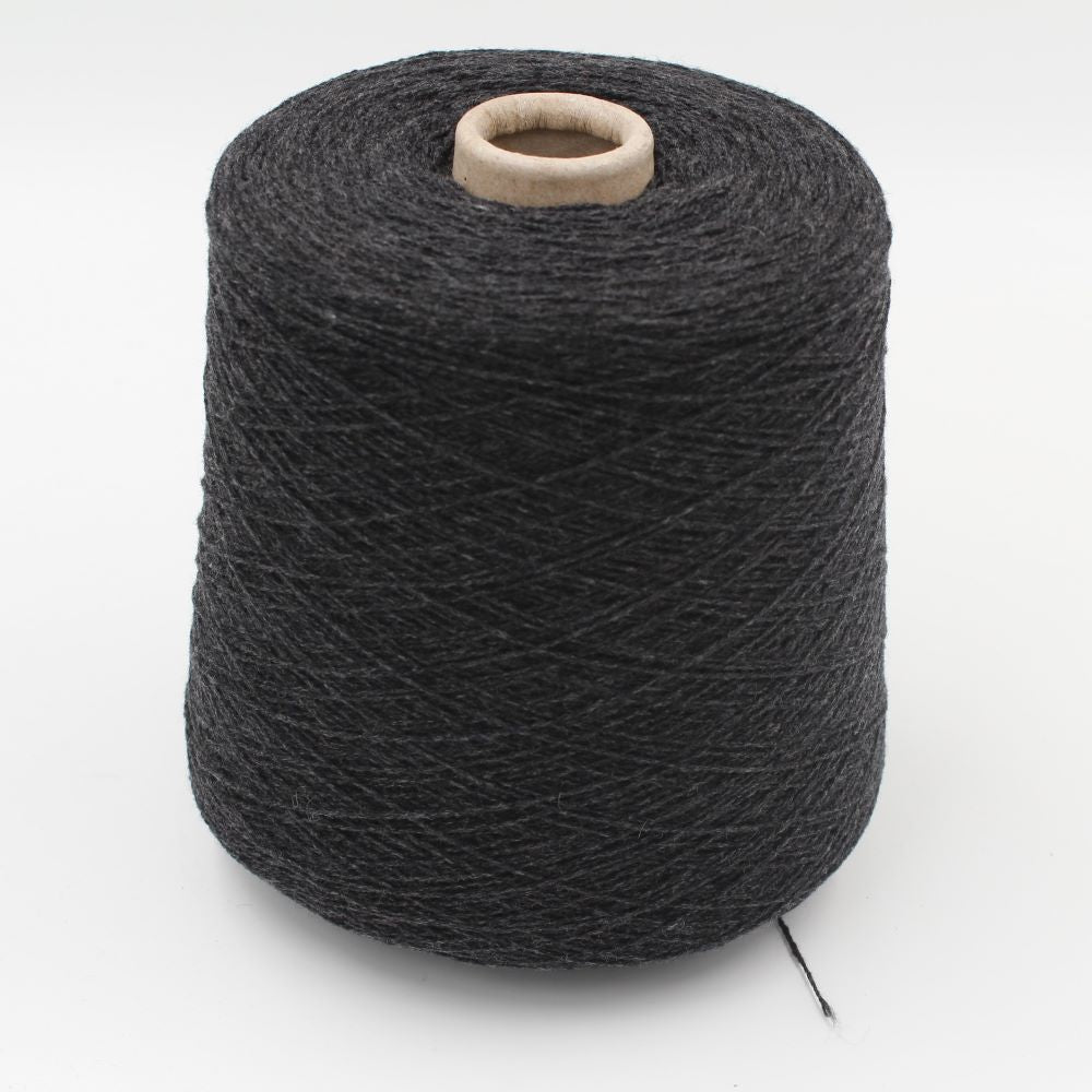 ALTER-ECO filato 97% cashmere 3% lana merino nm 2/12 colore grigio scuro rocche 480 gr