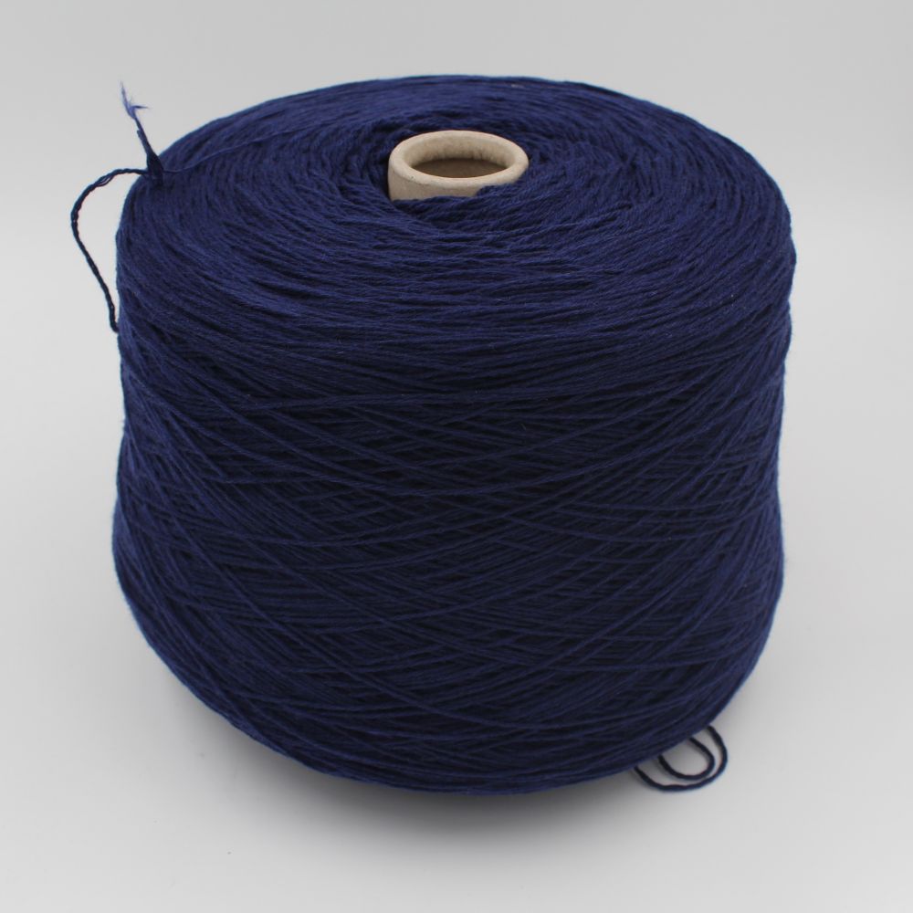 Extra-fine merino 70% cashmere 30% yarn nm 4/15 purple color 500 gr cones