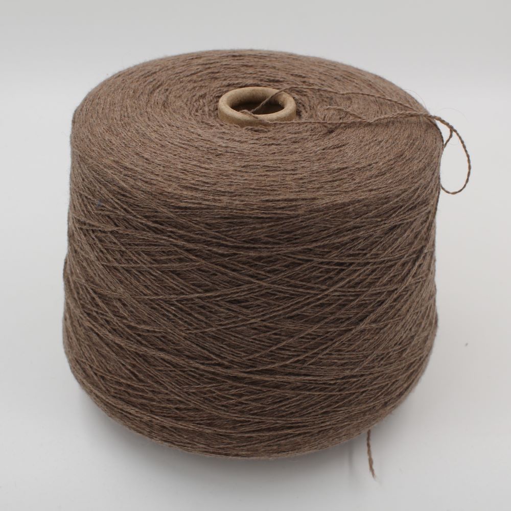 DECOUPAGE Yarn 82% Cashmere 15% WM 3% Merino nm. 2/12 dark brown 630gr cones