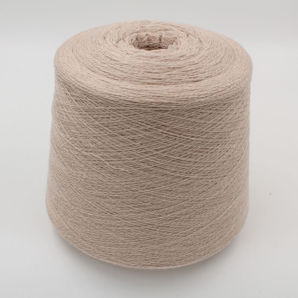 Filato da macchina 2/30 70% merino extrafine 30% cashmere colore beige rocca 540 gr