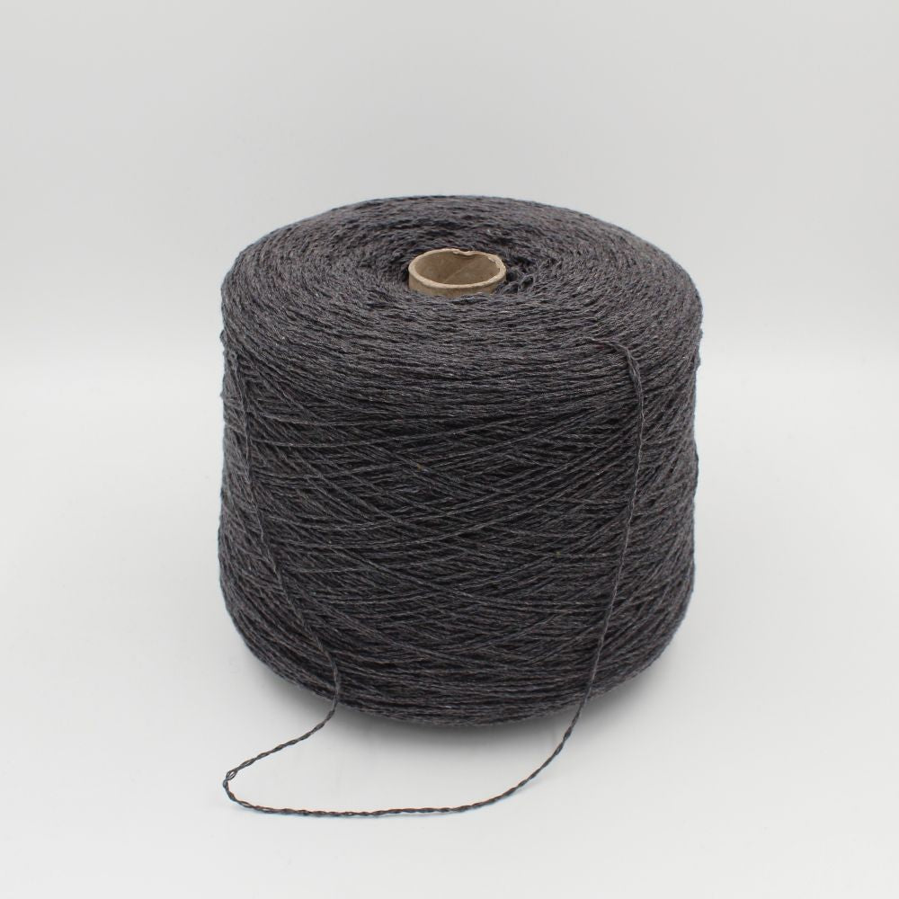 100% recycled cashmere yarn nm 3200 medium grey colour 500 gr cones