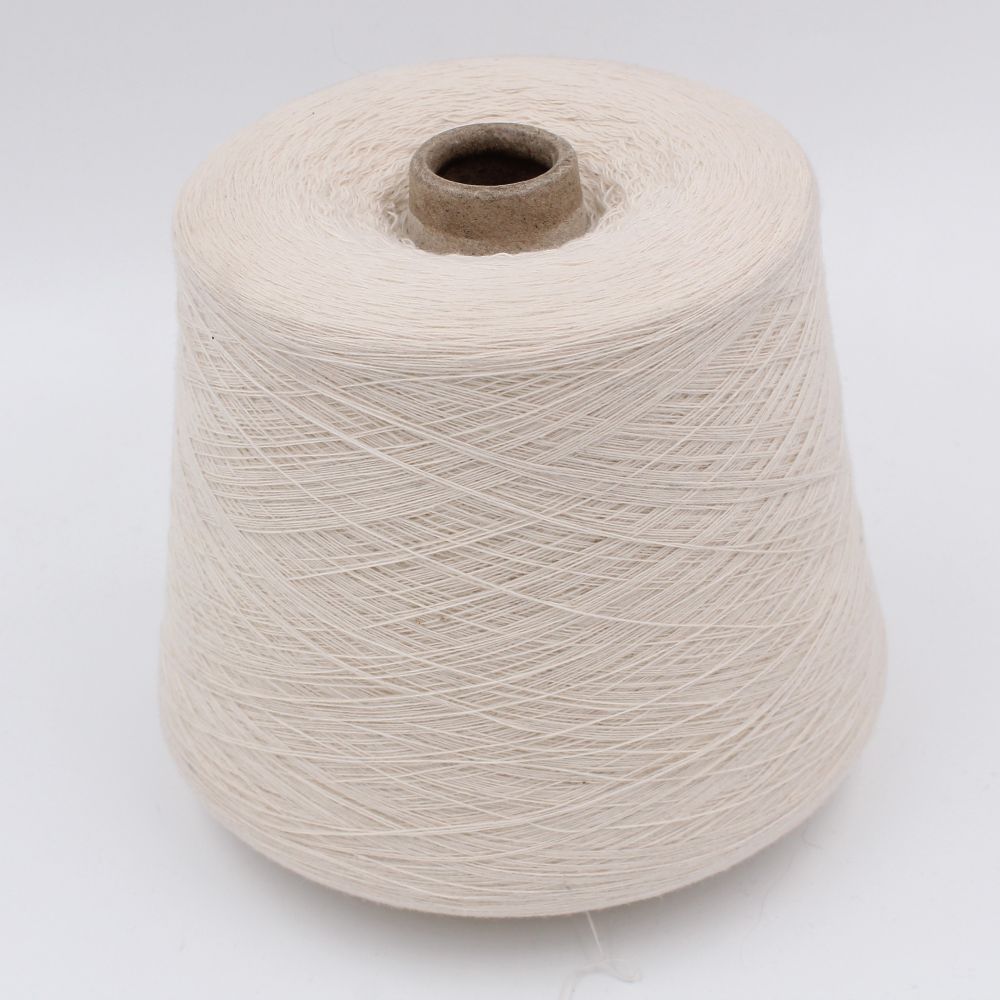 NINTYFIVE Nm. 14000 95% cashmere 5% lana vergine colore greggio rocche 570 gr