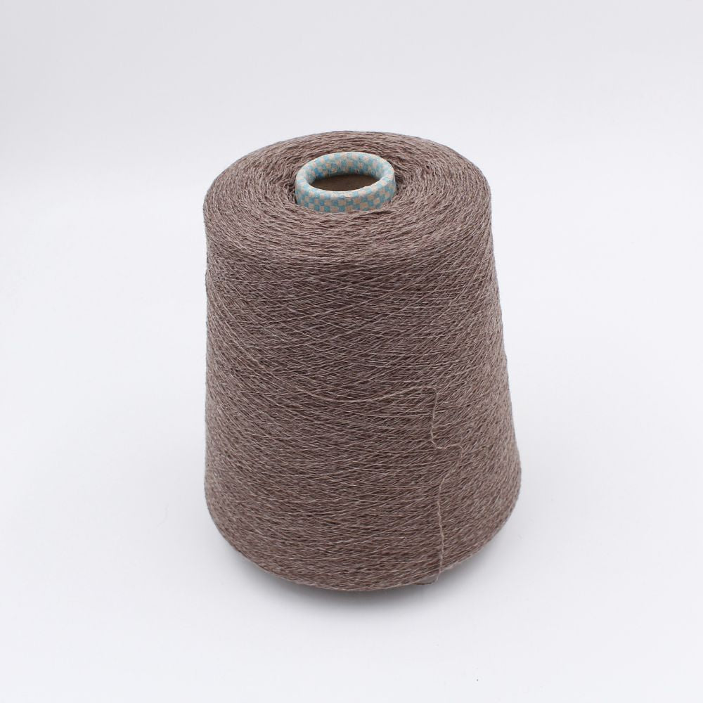 2/28 70% extrafine merino 30% cashmere color dark brown cone 540 gr