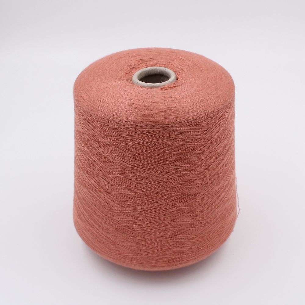 ROYAL 70% cashmere 30% silk yarn nm 2/58 color terracotta cones 530 gr