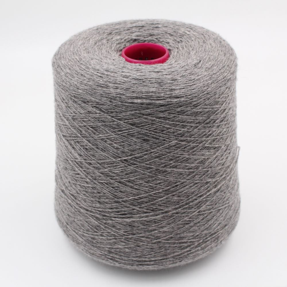 Filato 100% cashmere nm 2/12 colore grigio chiaro rocche 780gr