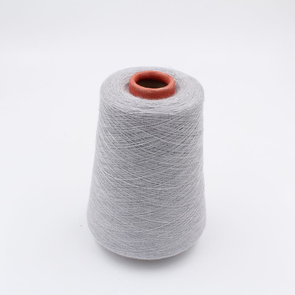 ROYAL Filato 55% Seta 45% Cashmere nm 2/48 colore grigio chiaro melange rocche 590gr