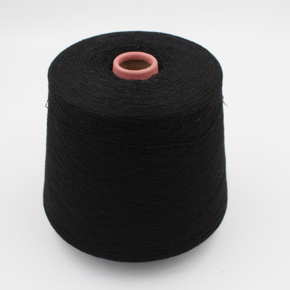 2/28 70% merino extrafine 30% cashmere colore nero rocca 520 gr