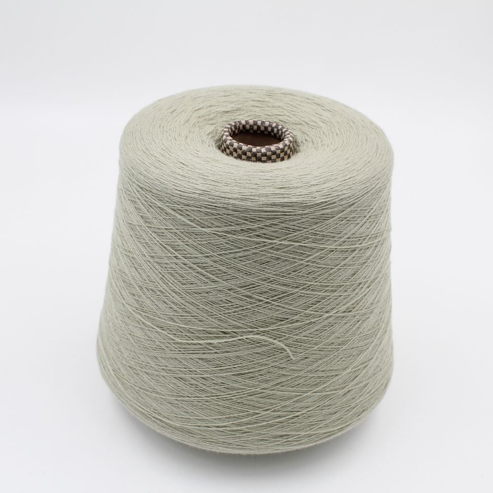 Filato 2/28 100% Cashmere colore verde rocche 480gr