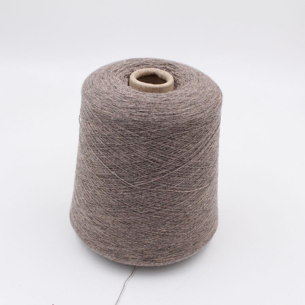 Filato 2/28 100% Cashmere colore armadillo rocche 600gr