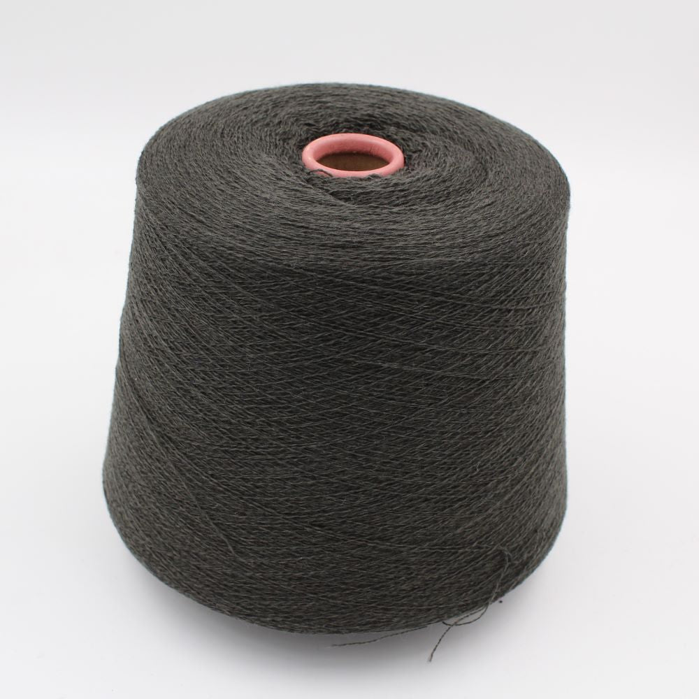 2/28 70% extrafine merino 30% cashmere color sickly green cones 530 gr