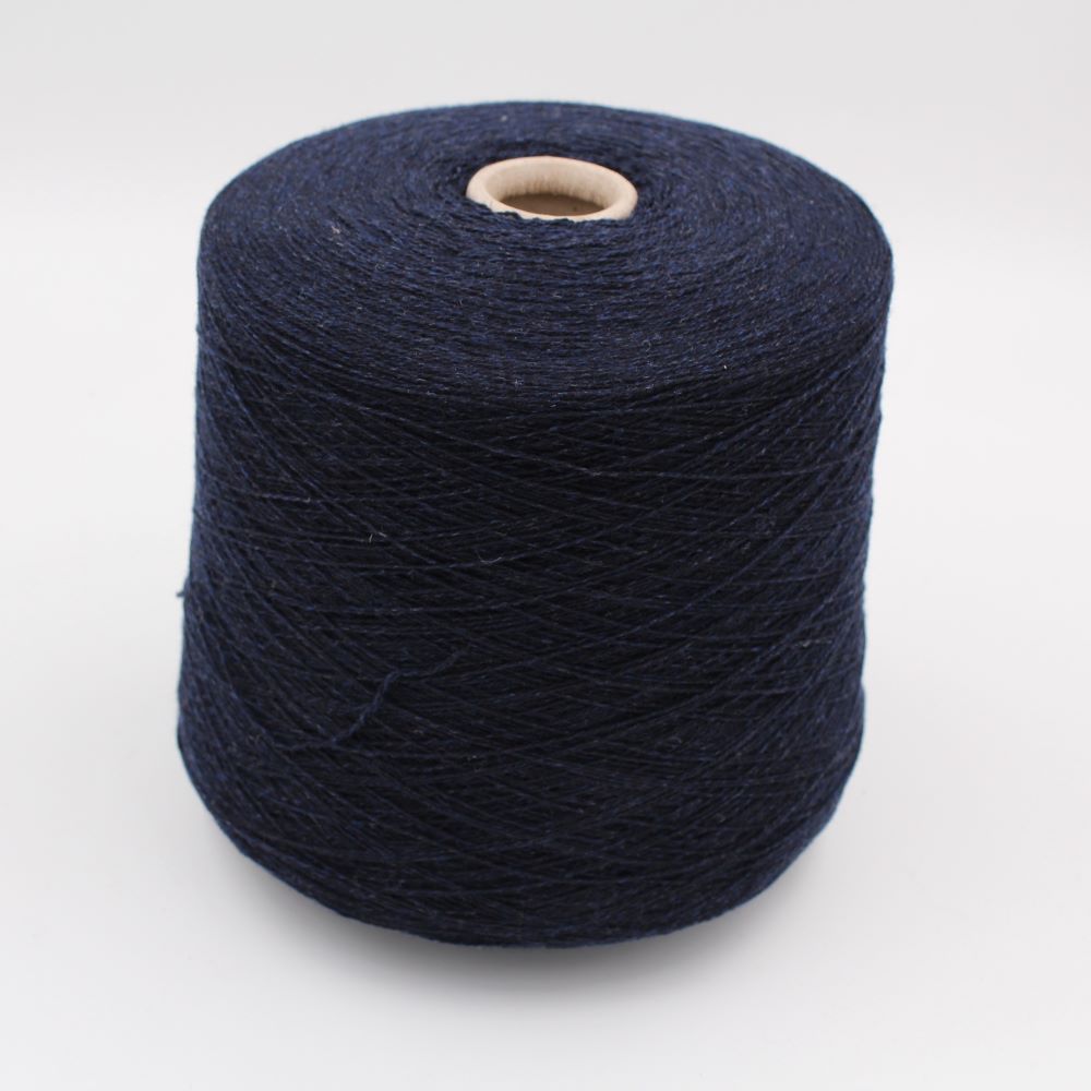 Filato 50% Merinos Extrafine 30% Seta 20% Cashmere nm. 2/20 colore blu melange rocche 770gr