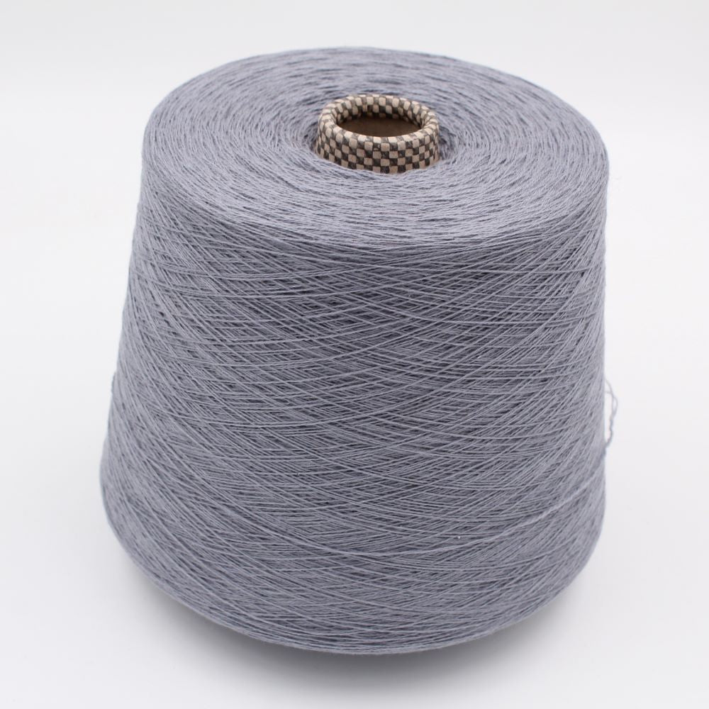 2/28 70% extrafine merino 30% cashmere color sky blue cones 520 gr