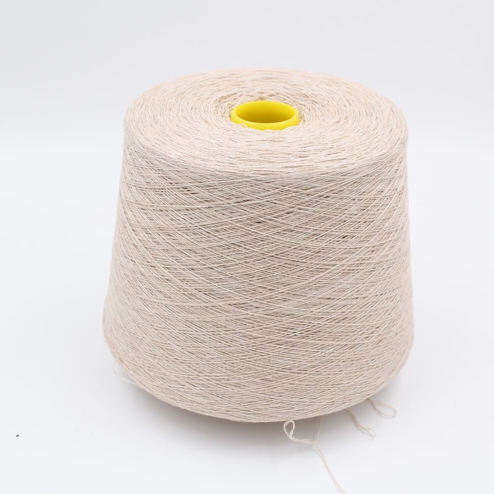 2/28 70% merino extrafine 30% cashmere colore beige rocche 550gr