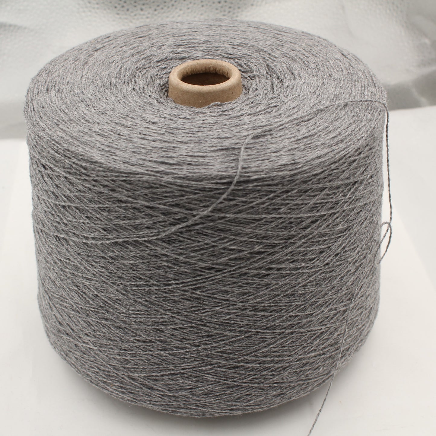 2/13 100% Recycled Cashmere light grey 500g cones