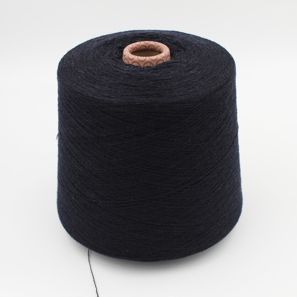 Filato da macchina 2/30 70% merino extrafine 30% cashmere colore blu notte rocca 530 gr