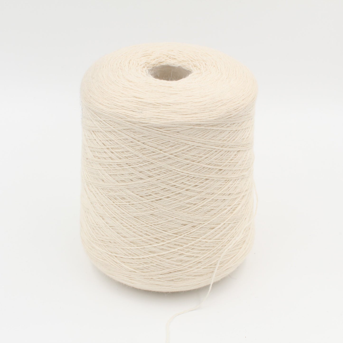PEPITA yarn 75% baby alpaca 25% nylon nm 2/14 white color cones 520gr