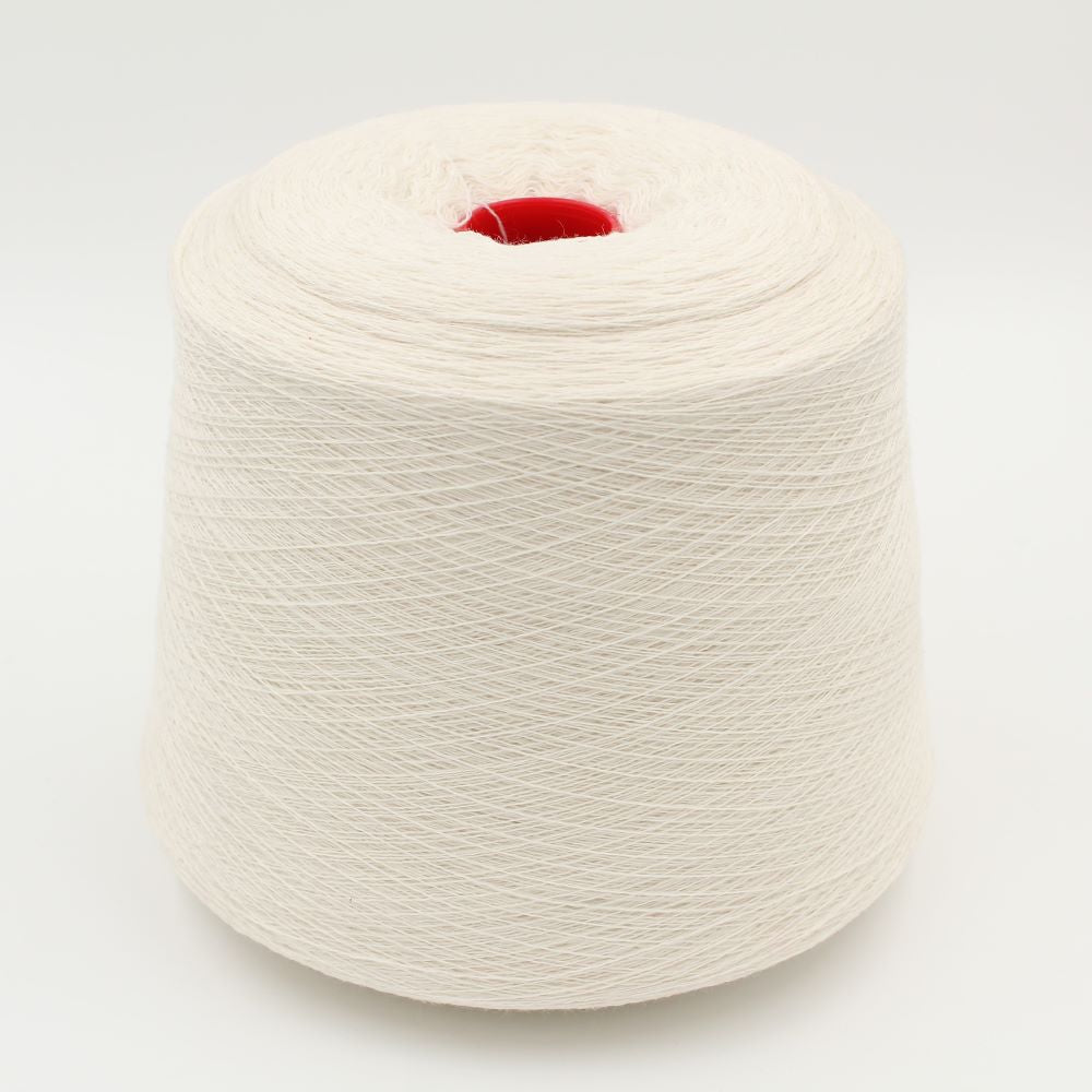 2/28 70% merino extrafine 30% cashmere colore bianco naturale rocca 590 gr