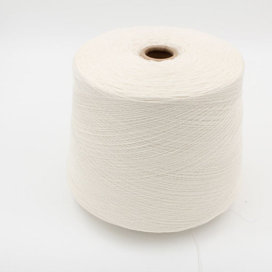 Filato da macchina 2/30 70% merino extrafine 30% cashmere colore bianco rocca 570 gr
