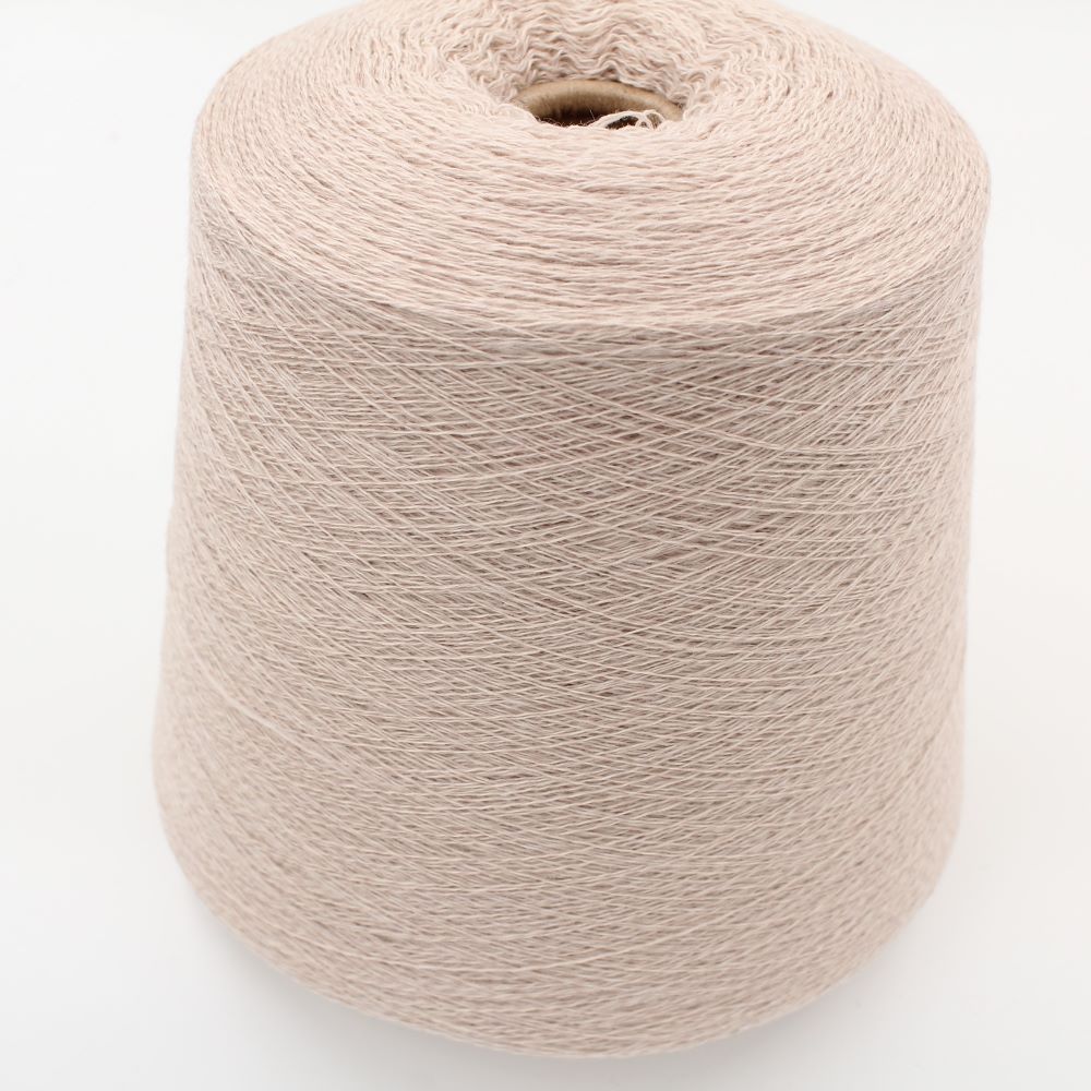 2/28 70% merino extrafine 30% cashmere colore beige chiaro rocca 500 gr