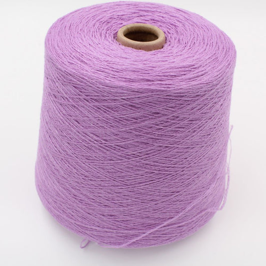 Filato 96% Cashmere 4% Poliammide nm. 8600 colore lilla rocche 450gr