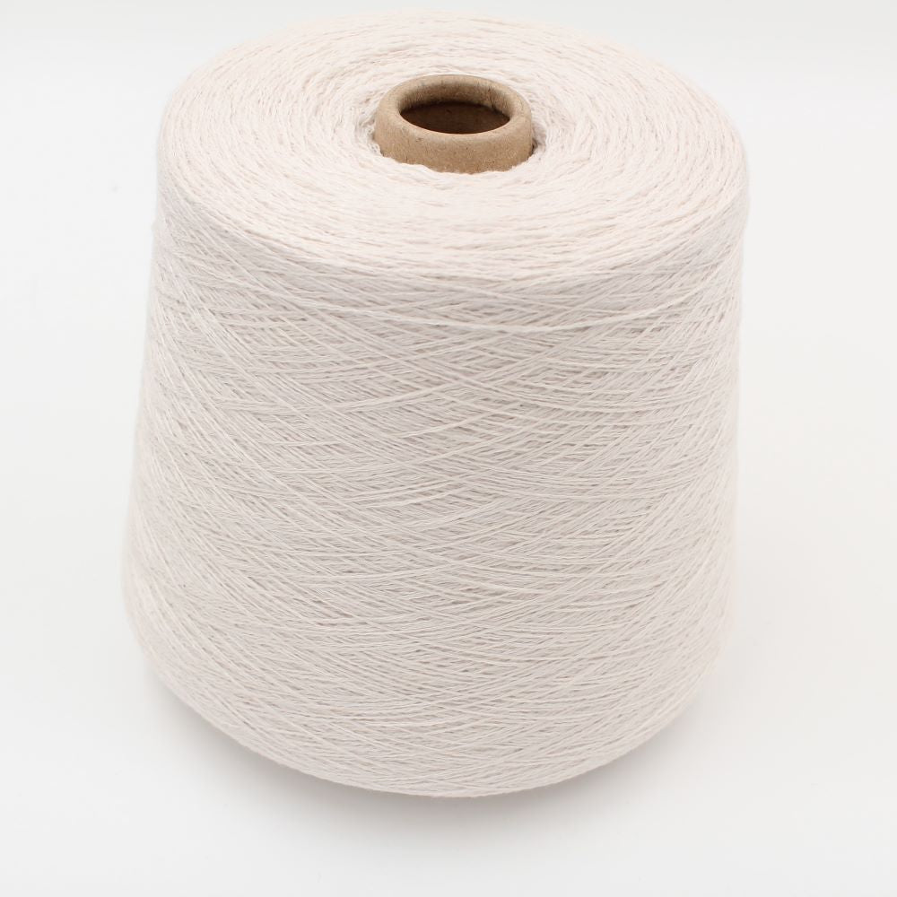 Yarn 96% Cashmere 4% Polyamide nm. 8600 silver color cones 460gr