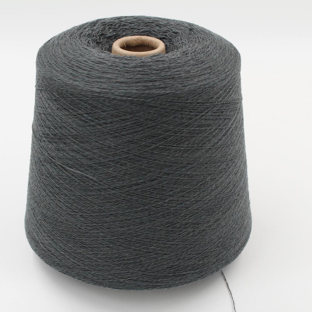 Filato da macchina 2/30 70% merino extrafine 30% cashmere colore topo rocca 530 gr