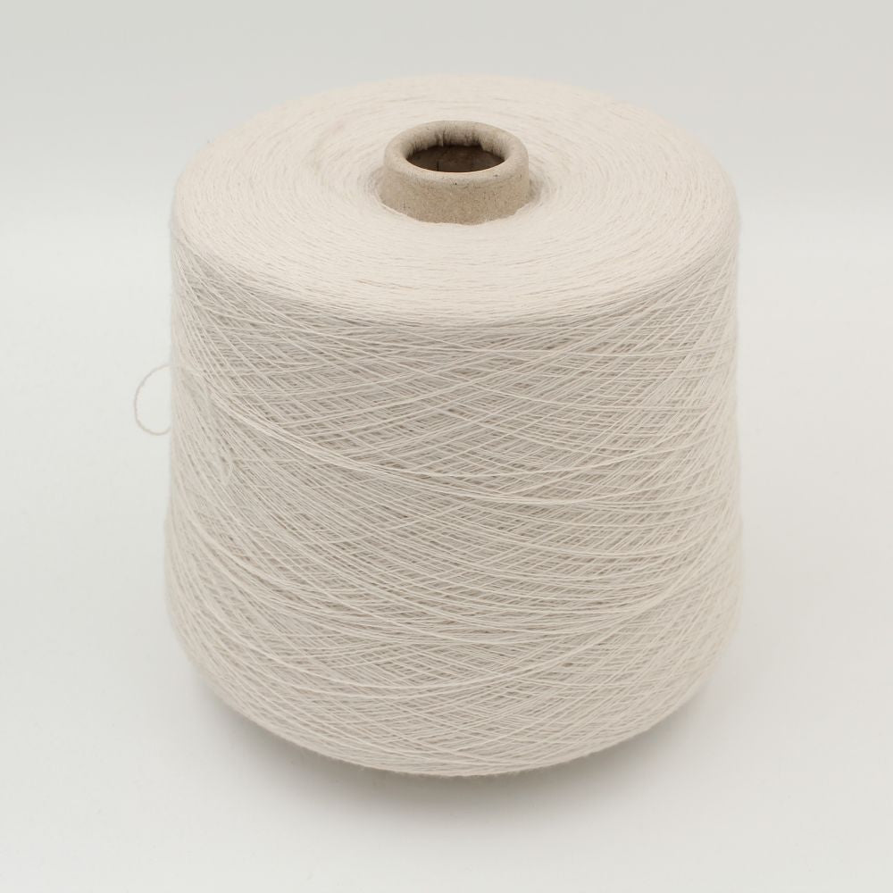 DOROTEA Filato 90% merino extrafine 10% cashmere nm 2/30 colore silver rocche 510 gr