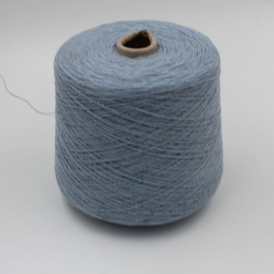 ALTER-ECO filato 97% cashmere 3% lana merino nm 2/12 colore celeste rocche 470 gr