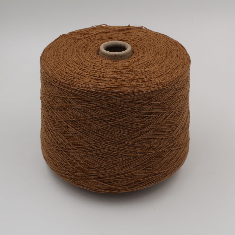 ALTER-ECO filato 97% cashmere 3% lana merino nm 2/12 colore cammello scuro rocche 530 gr