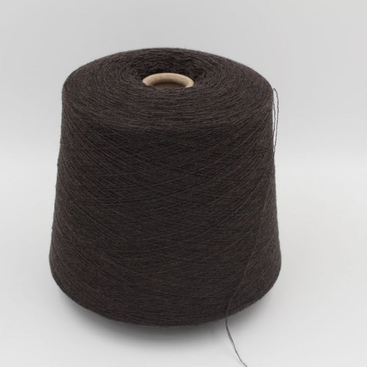 Filato da macchina 2/30 70% merino extrafine 30% cashmere colore marrone rocca 540 gr