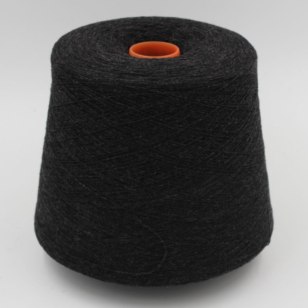 100% cashmere yarn 2/26 anthracite color cones 590gr