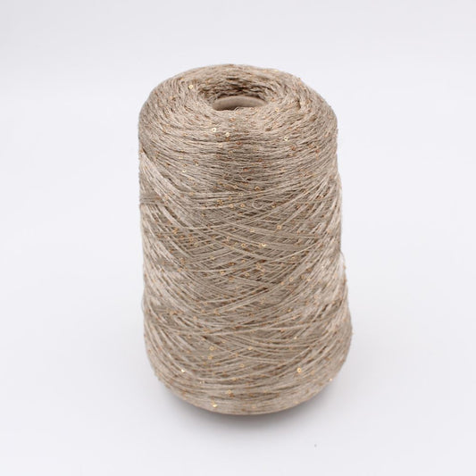 Filato 100% polyester nm. 8000 con paillettes colore sabbia rocche 510 gr