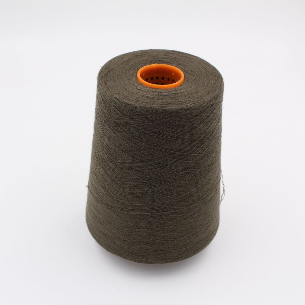 Filato Cashmere 100% nm. 2/48 colore verde edera rocche 600 gr