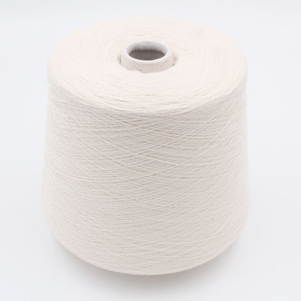 2/30 70% extrafine merino 30% cashmere color white cones 510 gr