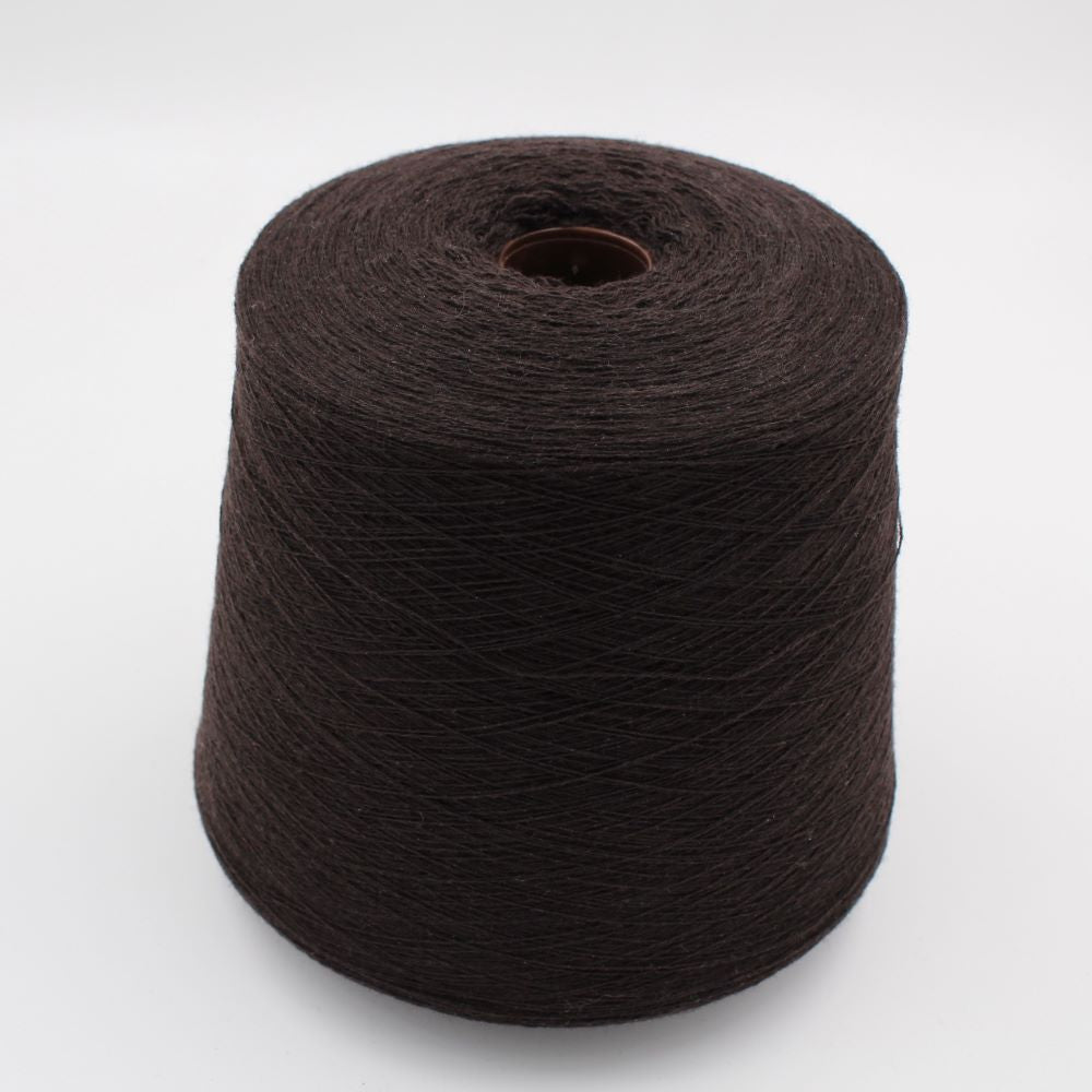 2/30 70% merino extrafine 30% cashmere colore marrone scuro rocche 520 gr