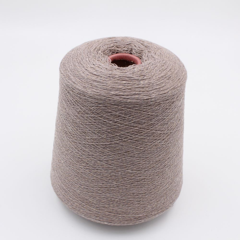2/28 70% merino extrafine 30% cashmere colore beige melange rocche 700 gr