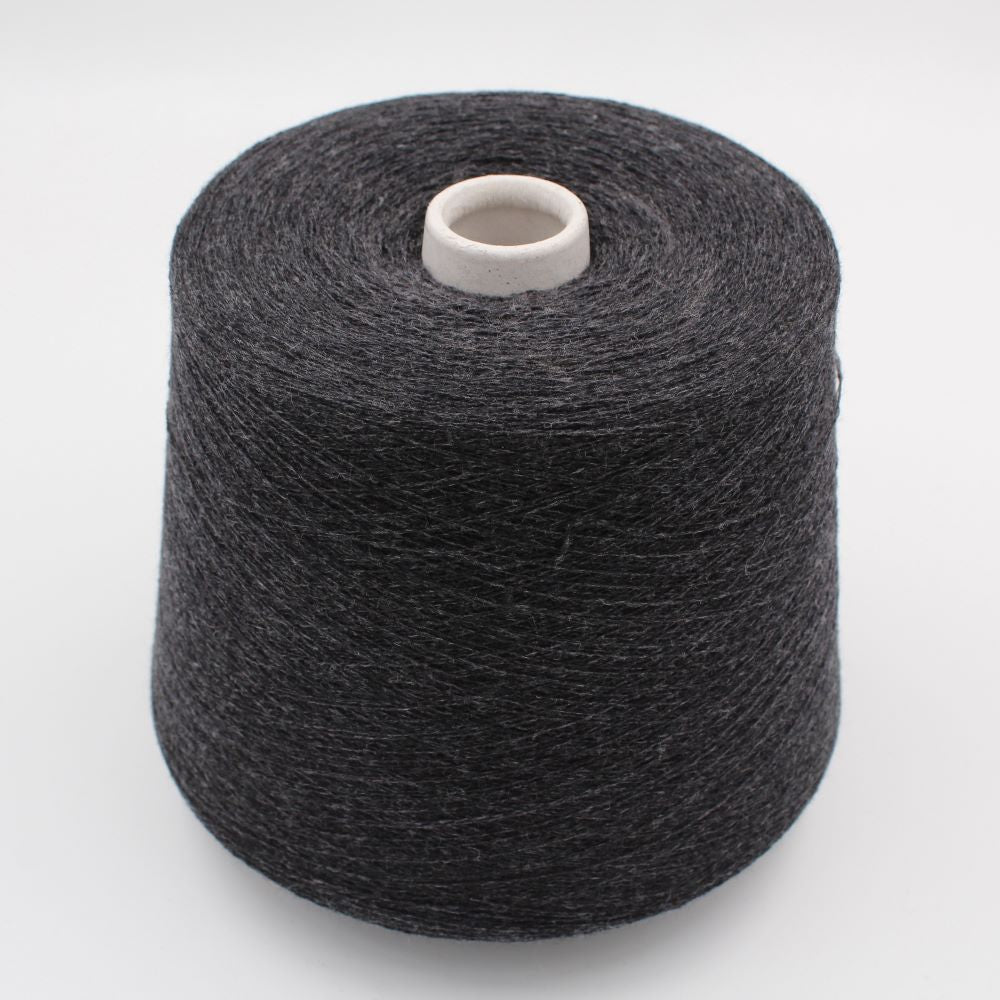 2/28 70% merino extrafine 30% cashmere colore antracite rocche 520 gr