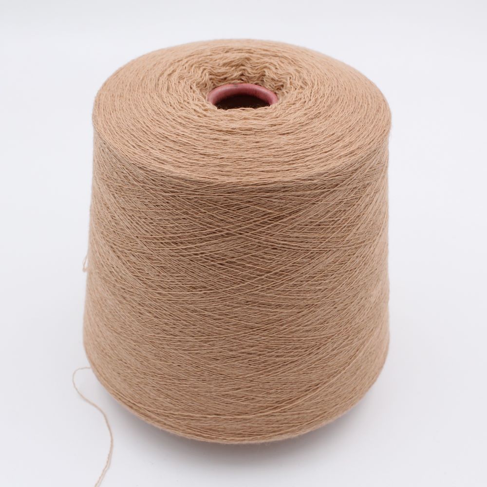 2/28 70% merino extrafine 30% cashmere colore cammello rocche 490 gr