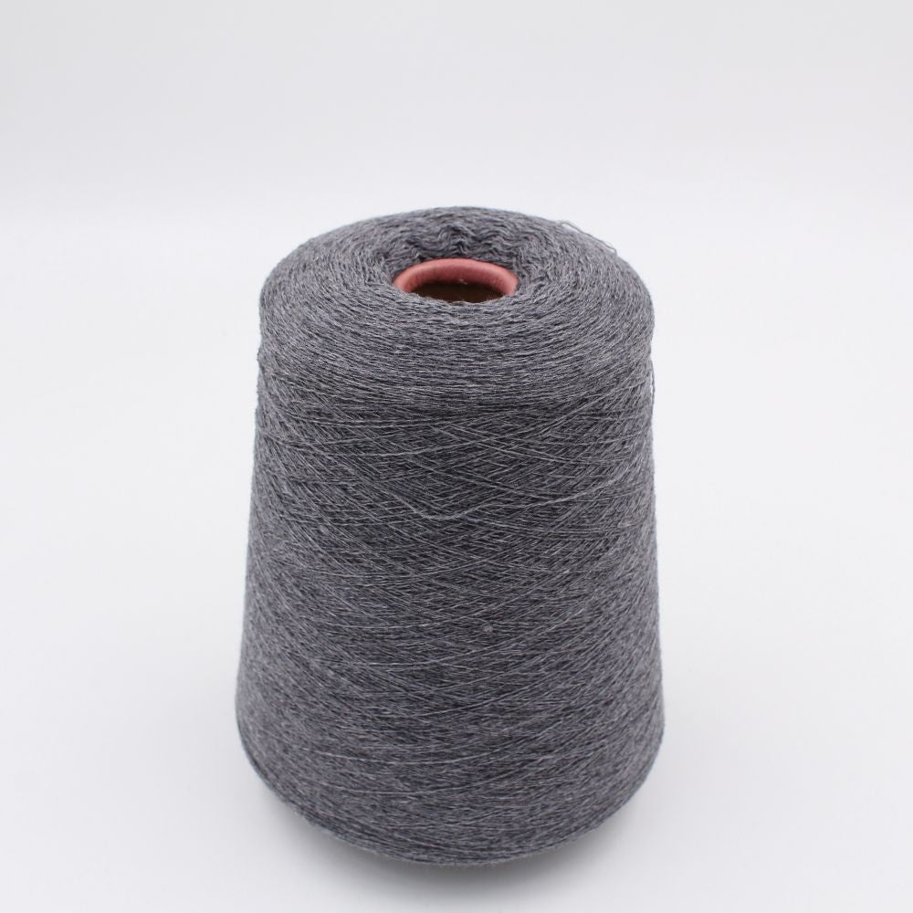 2/30 70% merino extrafine 30% cashmere colore grigio medio rocche 520gr
