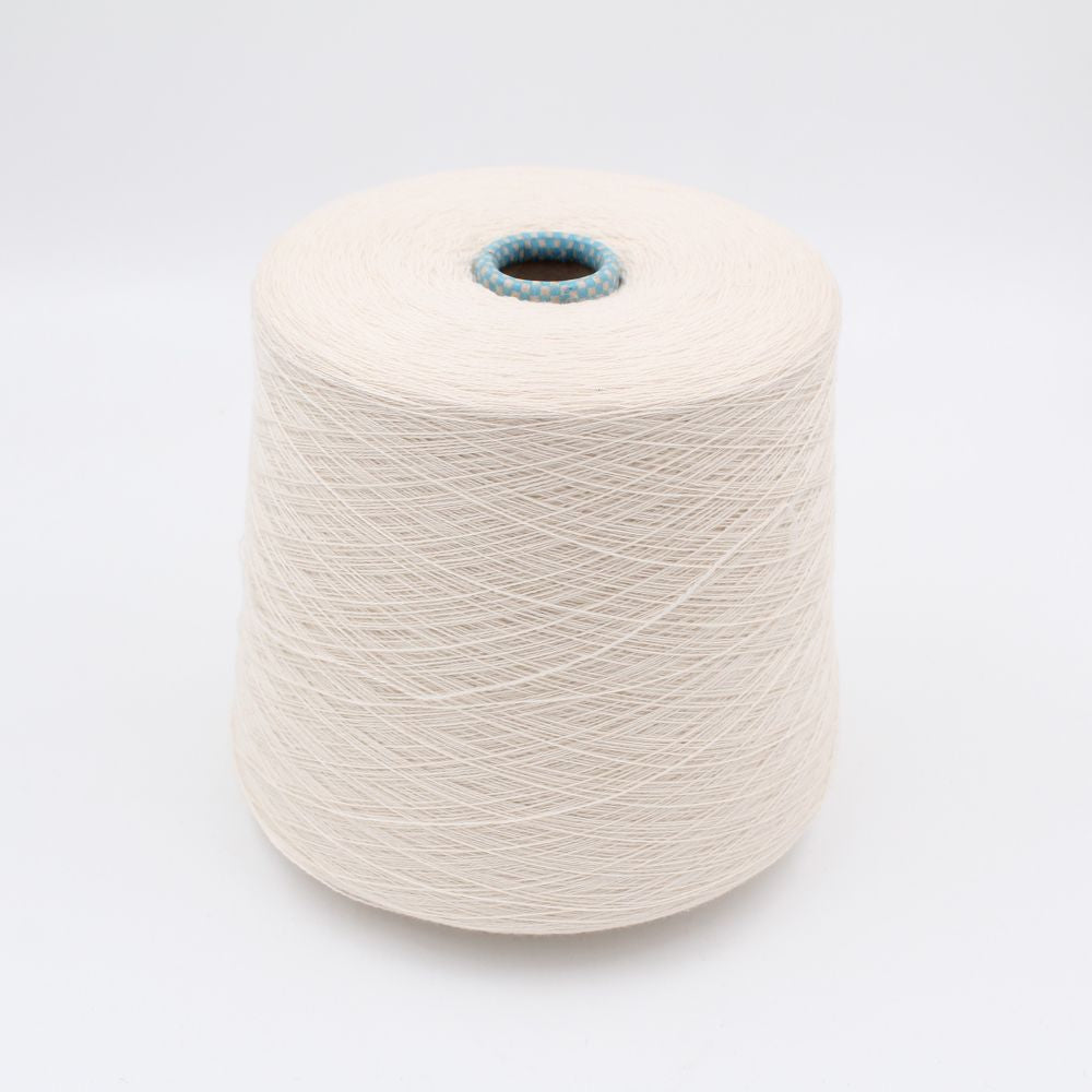 Yarn 2/28 100% Cashmere color white cones 500gr
