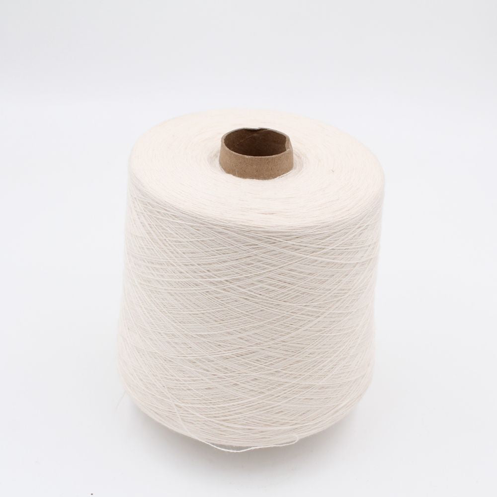 Yarn 2/28 100% Cashmere color white cones 700gr