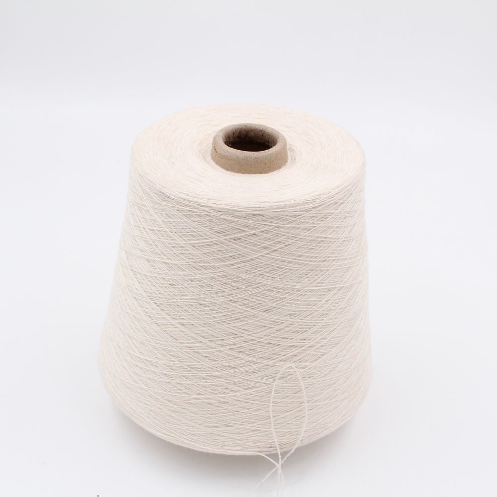 Yarn 2/28 100% Cashmere color white cones 480gr