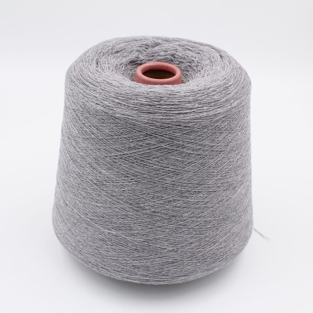 2/28 70% extrafine merino 30% cashmere color light grey cones 520 gr