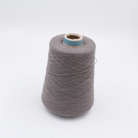 Filato 2/28 100% Cashmere colore grigio rocche 420gr
