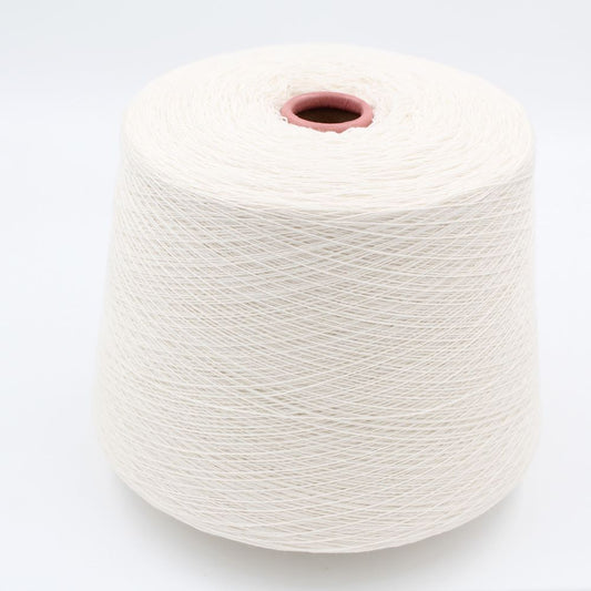 2/28 70% extrafine merino 30% cashmere color white cones 560 gr