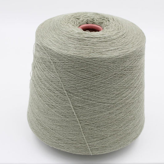 2/30 70% extrafine merino 30% cashmere color sage cones 510 gr