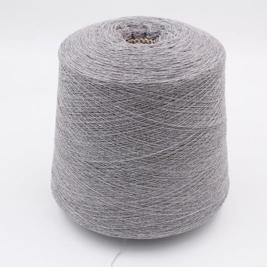 2/30 70% extrafine merino 30% cashmere color light grey cones 490 gr